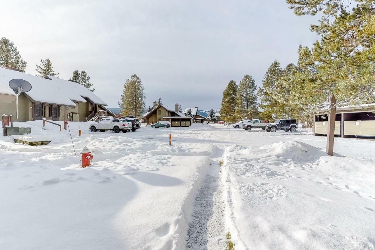 Yellowstone 28B 大天空市 外观 照片